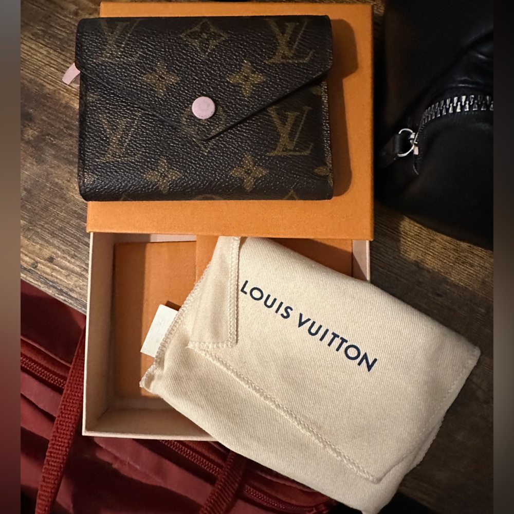 Authentic Louis Vuitton Wallet